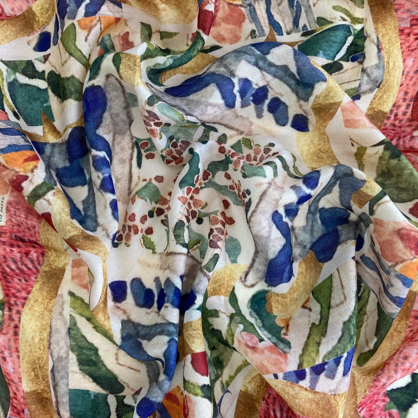 Scarf 67, "Flowers, Delftware" in Cotton+Linen